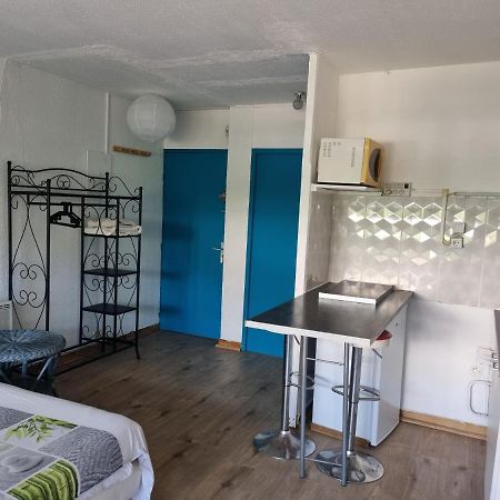 Ideal Vacances Petit Budget Apartment Ла Гранде-Моте Екстериор снимка